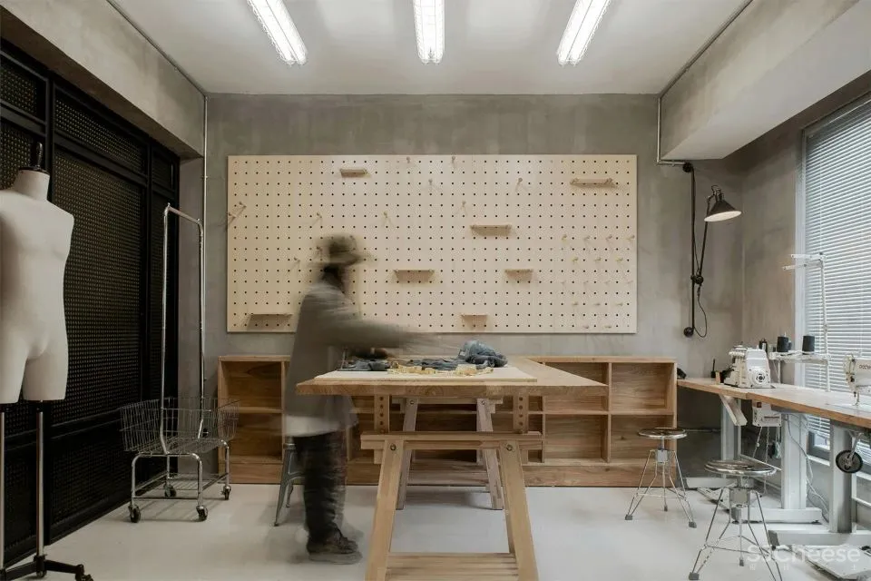 在矿井中发掘有趣的事物 武汉 COZMINE线下集合店 外物 WHY WOULD