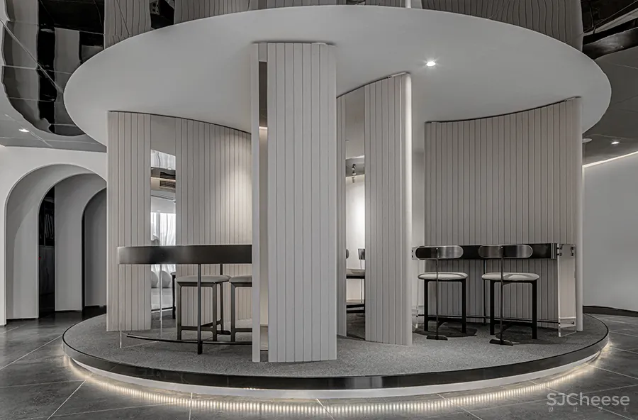 TTD本至设计 • 爱城影像空间|在叠进中传递爱的仪式感