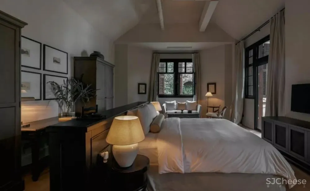 谢柯-既下山·重庆生活的复杂和冲突,都在这间院落“缴械投降”!