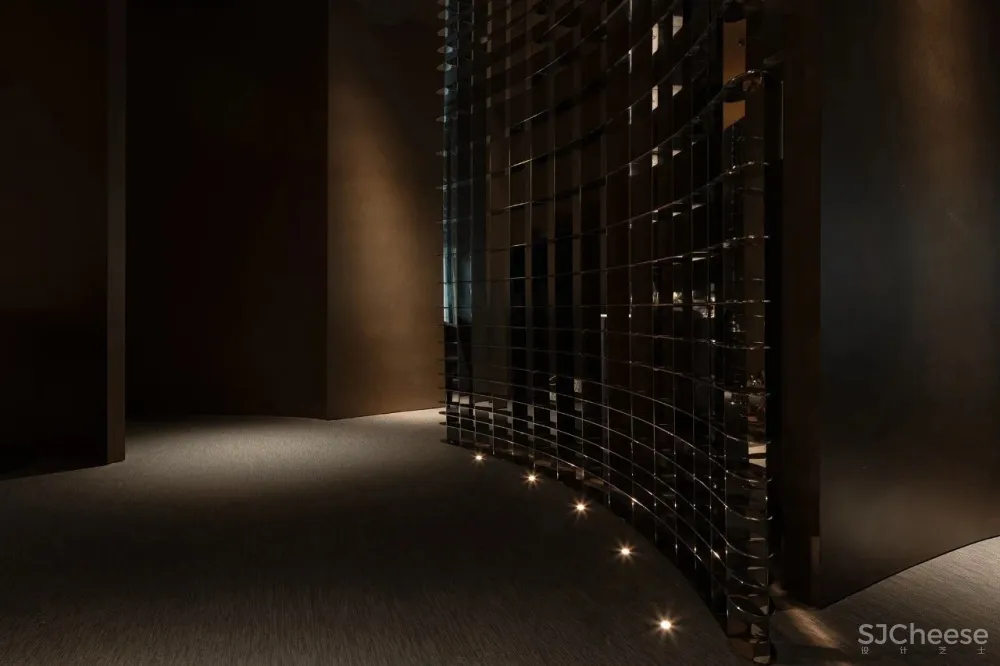 谢培河 隐藏在都市心脏的当代诗意