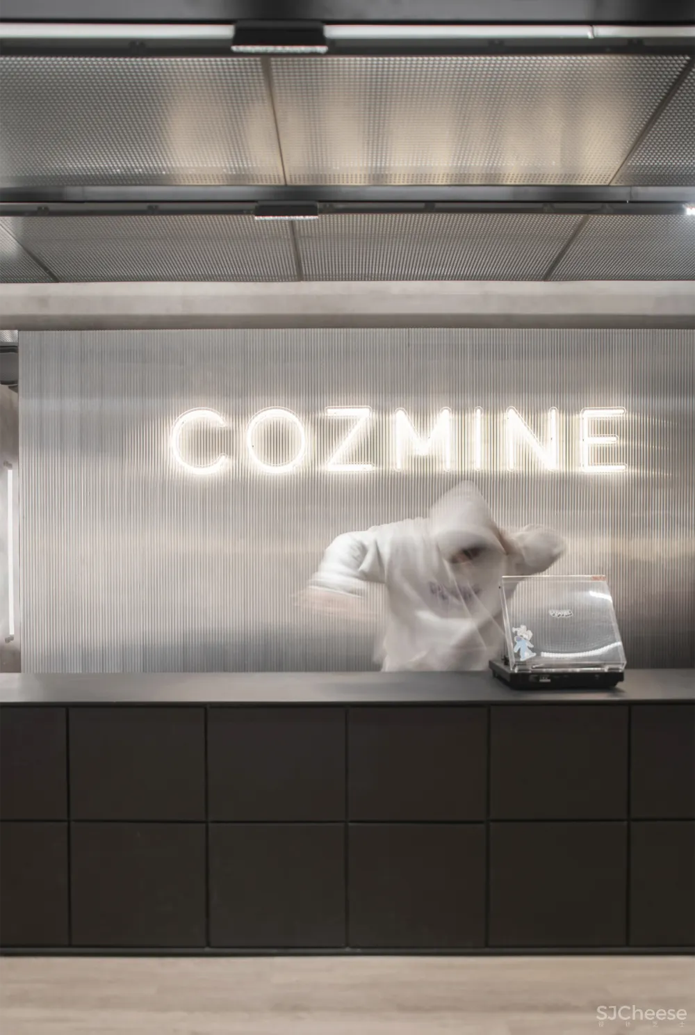 外物 × COZMINE集合店:The world is mine.