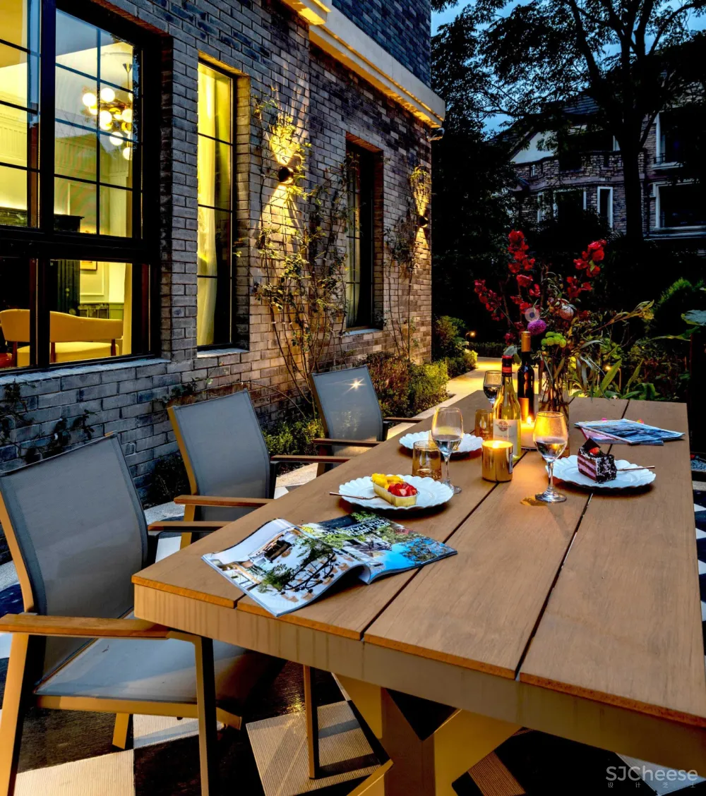 人美家更时髦,这个圣诞,邂逅一场“红配绿”