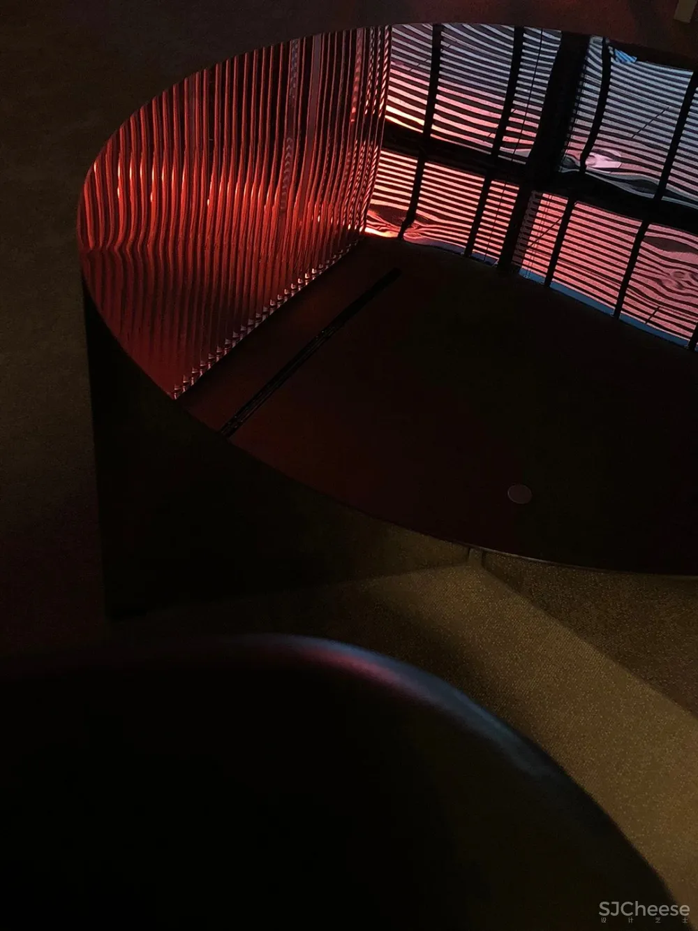 TOMO 東木筑造 趣味、怪诞、未知,次时代的虚拟世界