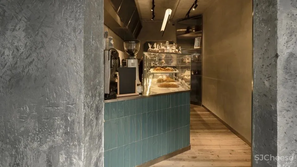 一间开放式的街边店