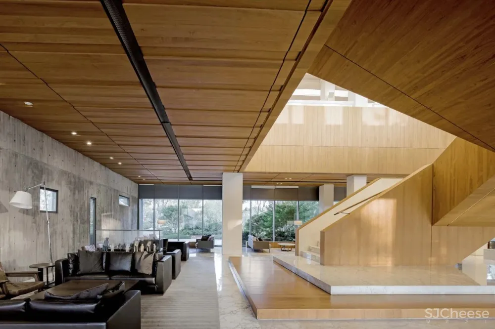 地产界“黑马” 看郑州如何引领中原豪宅新风向!