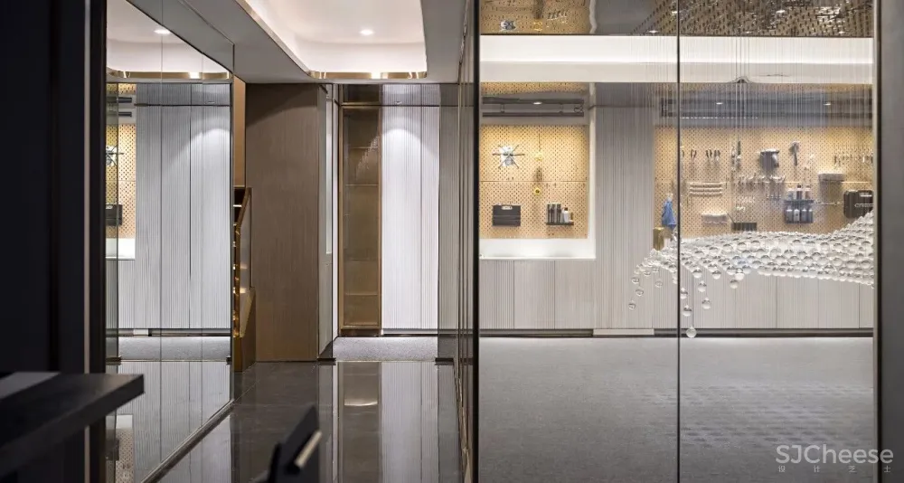 巧妙利用柜子,原来还能让室内空间这么通透连贯