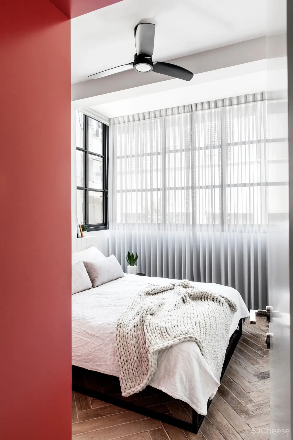 一间被人遗忘的包豪斯式公寓重获新生