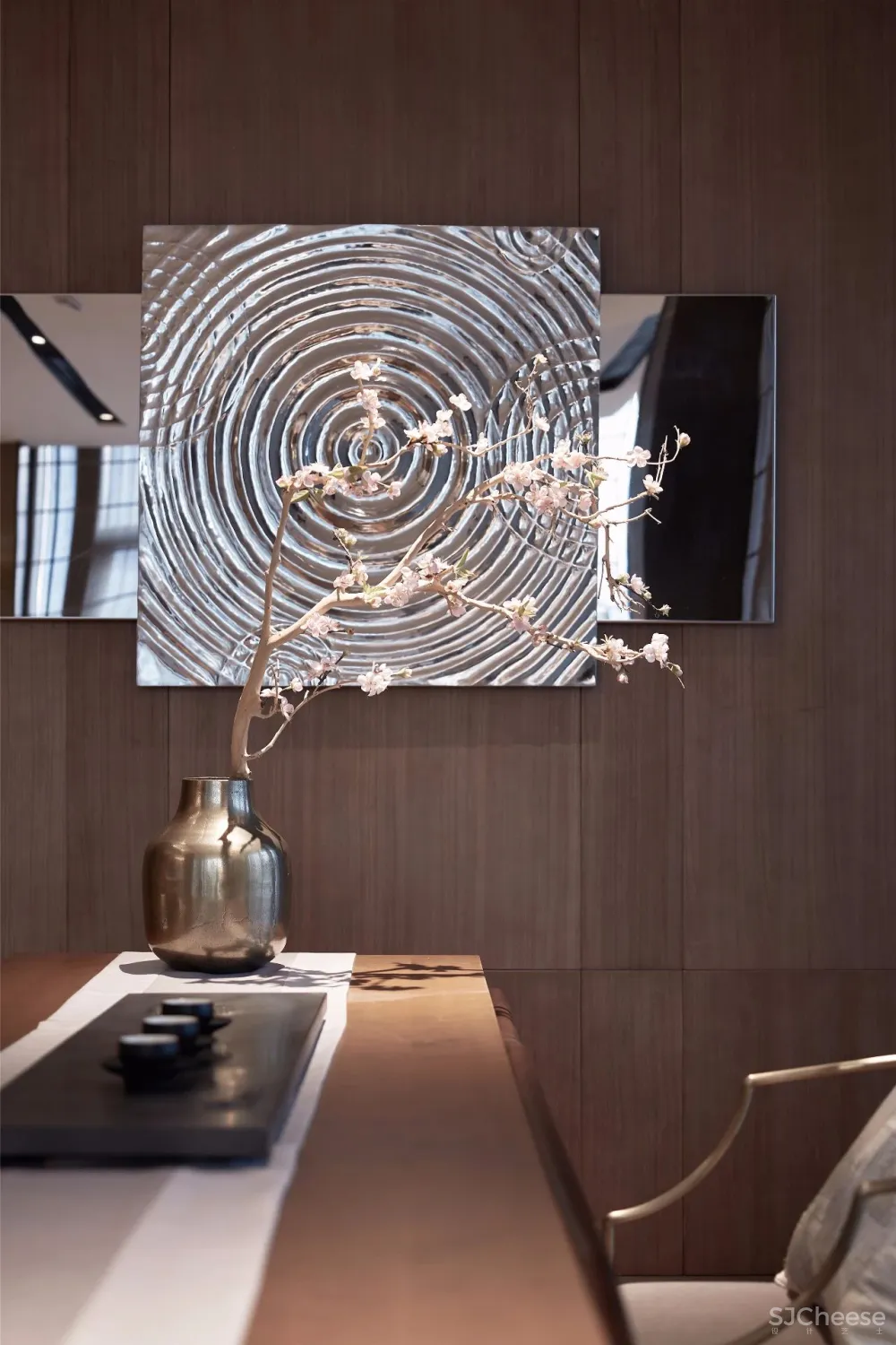 凌子达新作 山水相依,游园惊梦