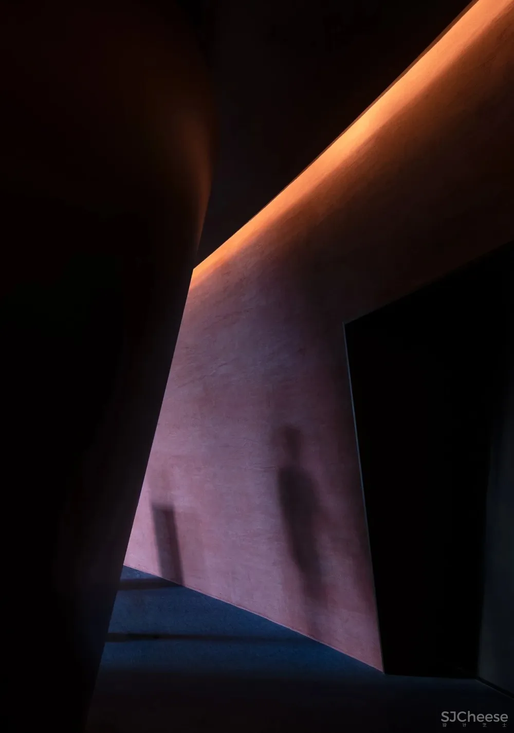 谢培河 隐藏在都市心脏的当代诗意