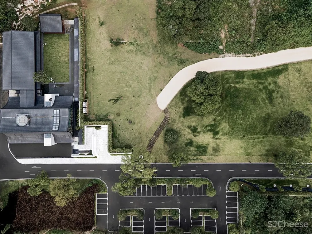 派尚设计 围炉山谷，将自然简朴的在地性做到极致