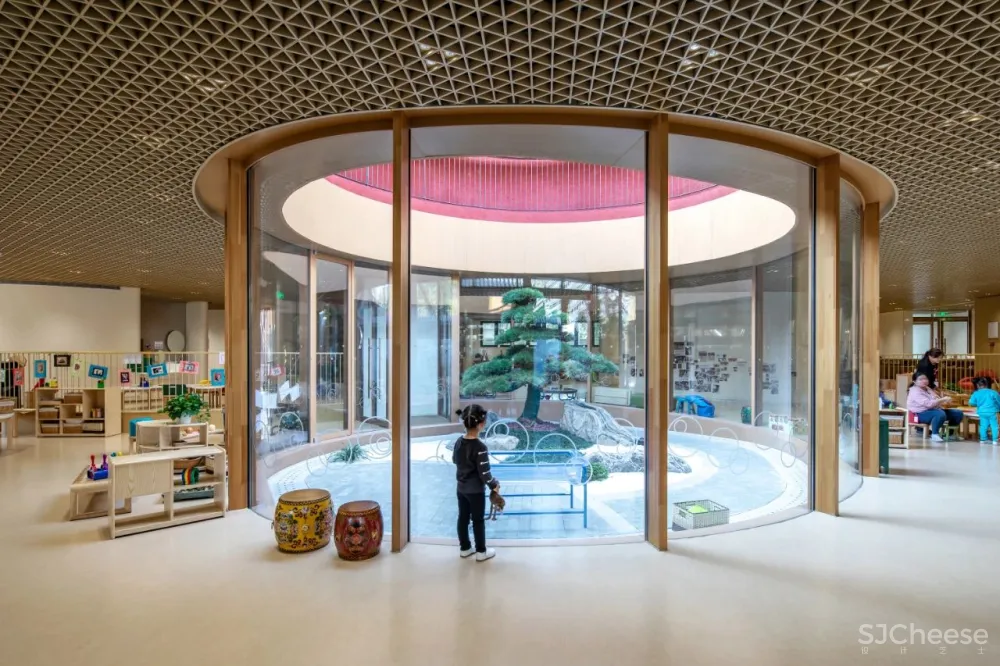 MAD新作 四合院与幼儿园的神奇碰撞——将老北京“捧在手心”