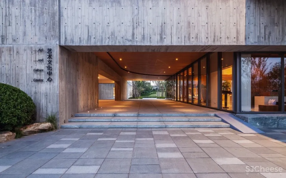 地产界“黑马” 看郑州如何引领中原豪宅新风向!