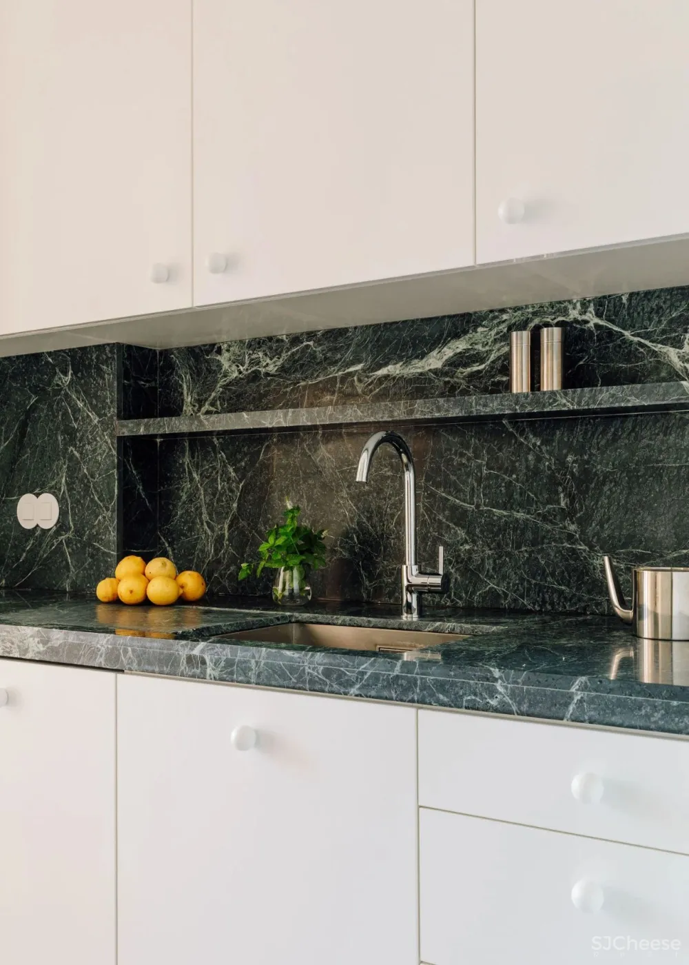 Rar.Studio在里斯本进行的曼彻斯特大厦翻新工程