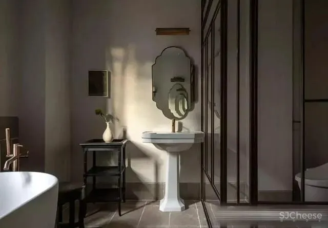 谢柯-既下山·重庆生活的复杂和冲突,都在这间院落“缴械投降”!