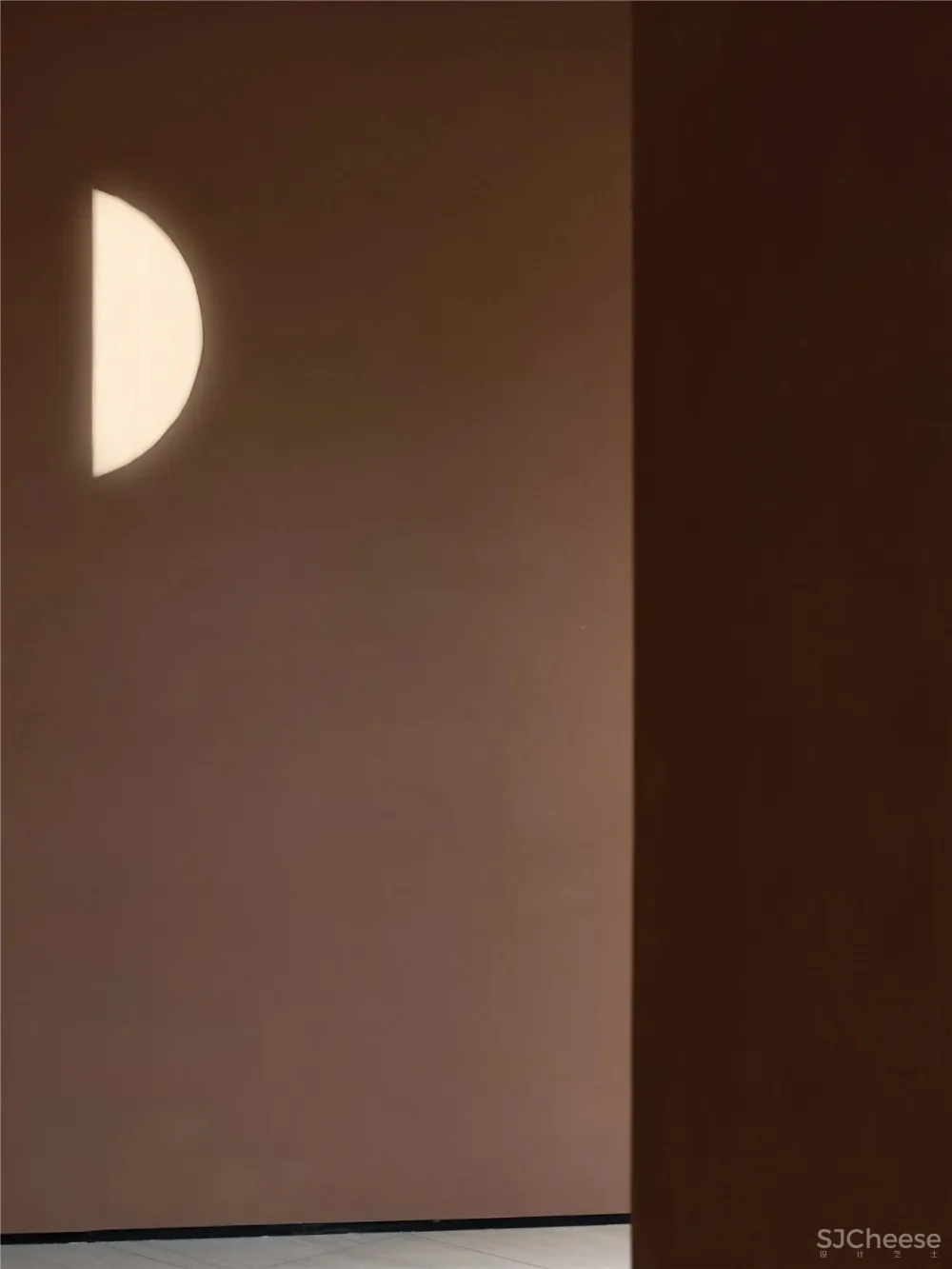 LIA INTERIOR DESIGN 里约设计丨云深月里