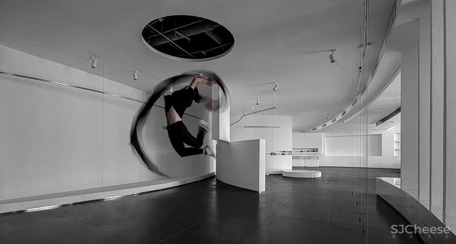 TTD本至设计 • 爱城影像空间|在叠进中传递爱的仪式感