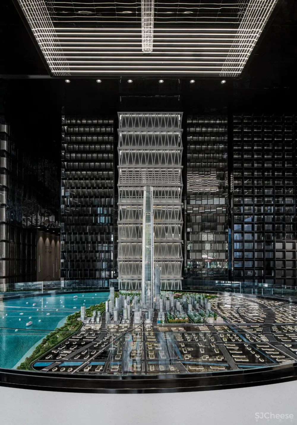 在镜像世界中寻找自己【绿地金茂国际金融中心售楼处】