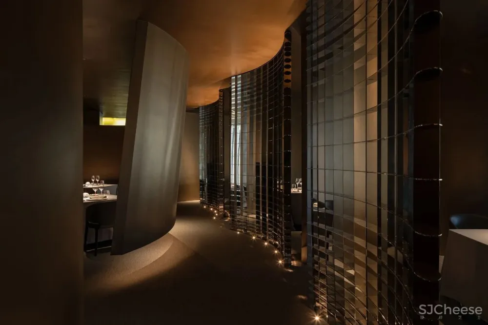 谢培河 隐藏在都市心脏的当代诗意