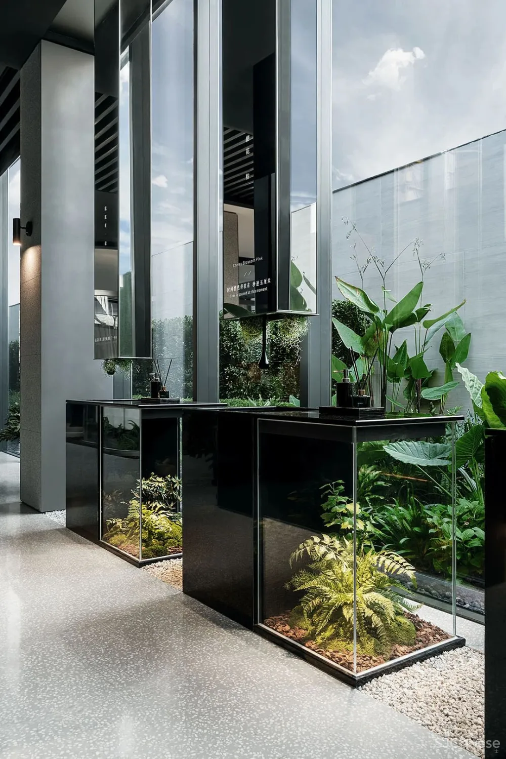 峻佳 杭州万科开了家超仙的雨林餐厅，成新晋网红地 ！