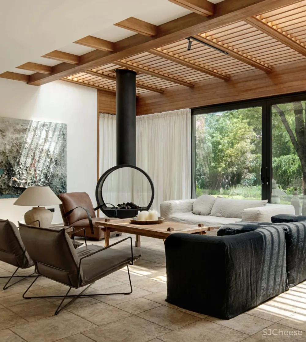 欢聚或独处,都被温柔包裹着| 军哥和芳姐自宅