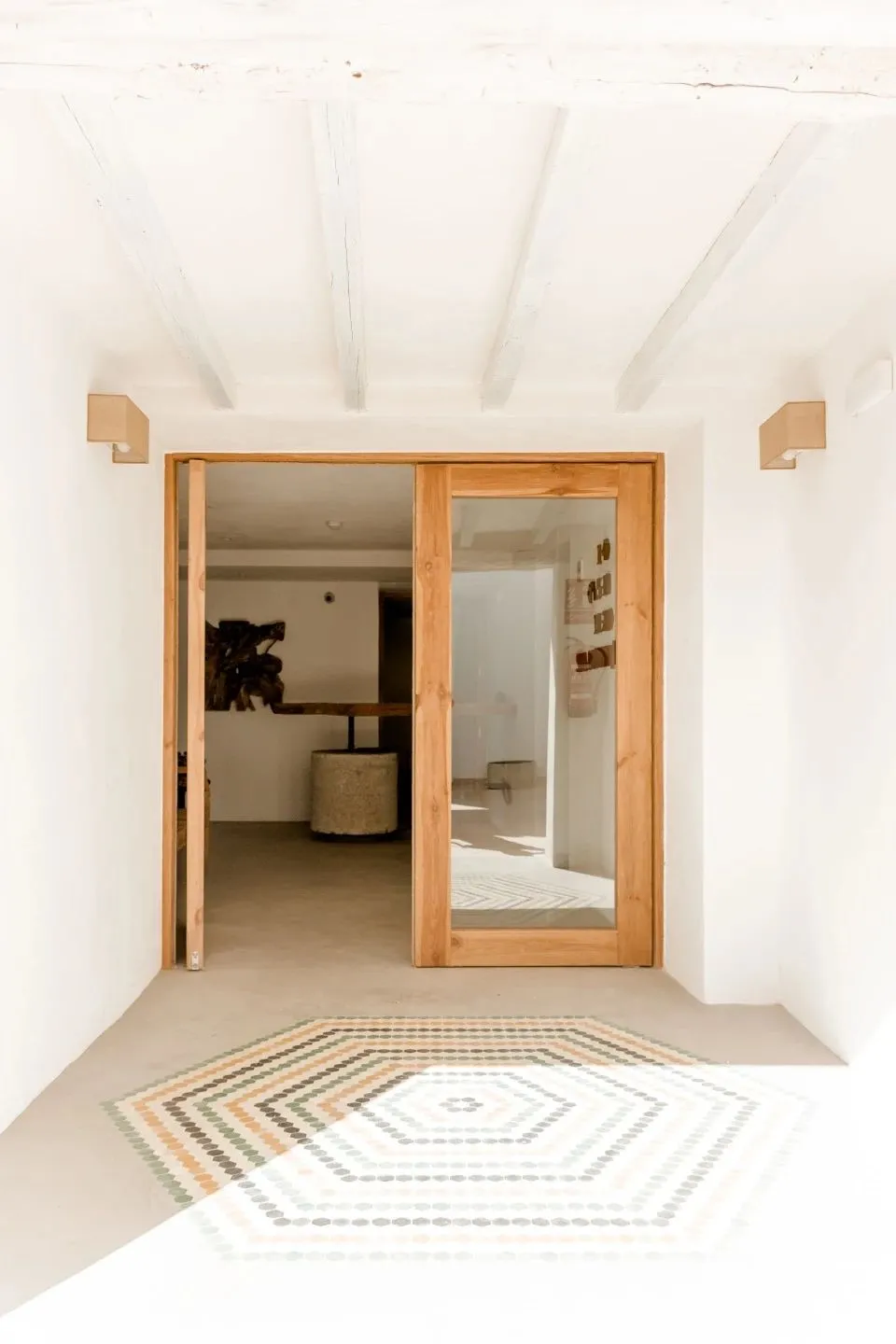 纯粹形式 橄榄林中的西班牙乡村酒店 GANA Arquitectura