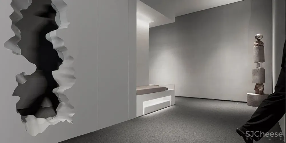 DPD 新作 埃弗雷特的猜想