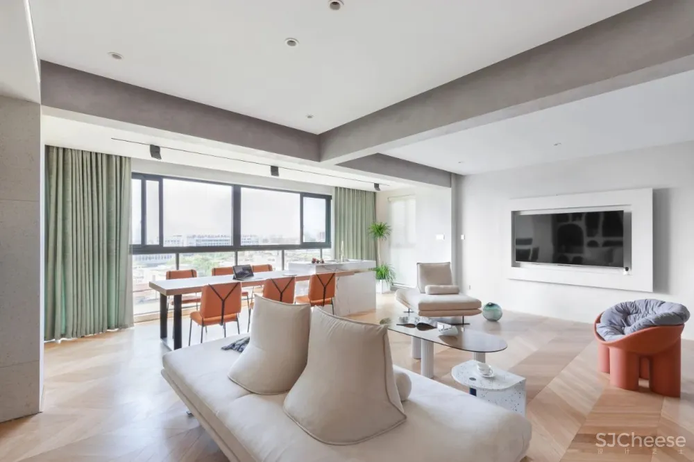 160㎡复式住宅，黑白灰 原木，打造素雅治愈的慢生活空间