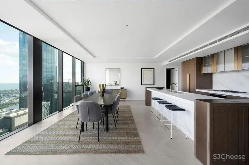 仅 11.5 米宽的「超薄款」高层公寓,奢华的顶层套房竟是简约范儿