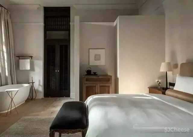 谢柯-既下山·重庆生活的复杂和冲突,都在这间院落“缴械投降”!