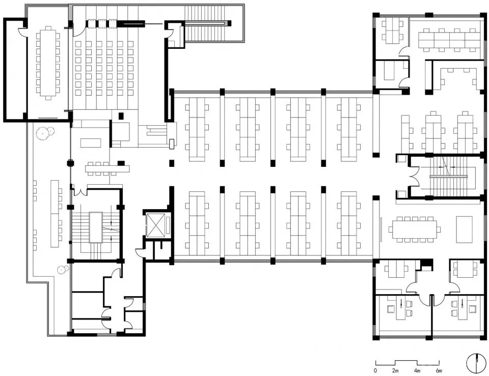 生长的黑盒子 办公空间改造设计