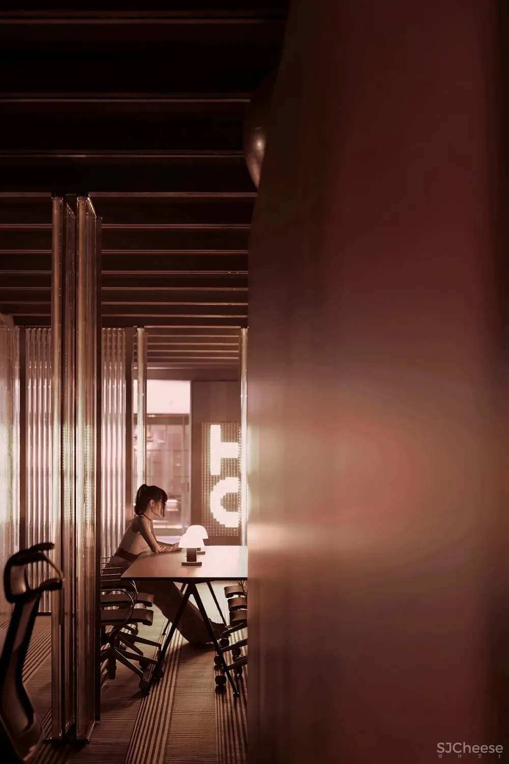 TOMO 東木筑造 趣味、怪诞、未知,次时代的虚拟世界