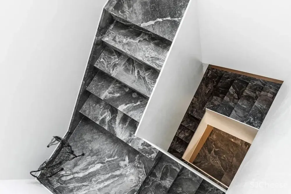 河畔新世界 Riverside new world