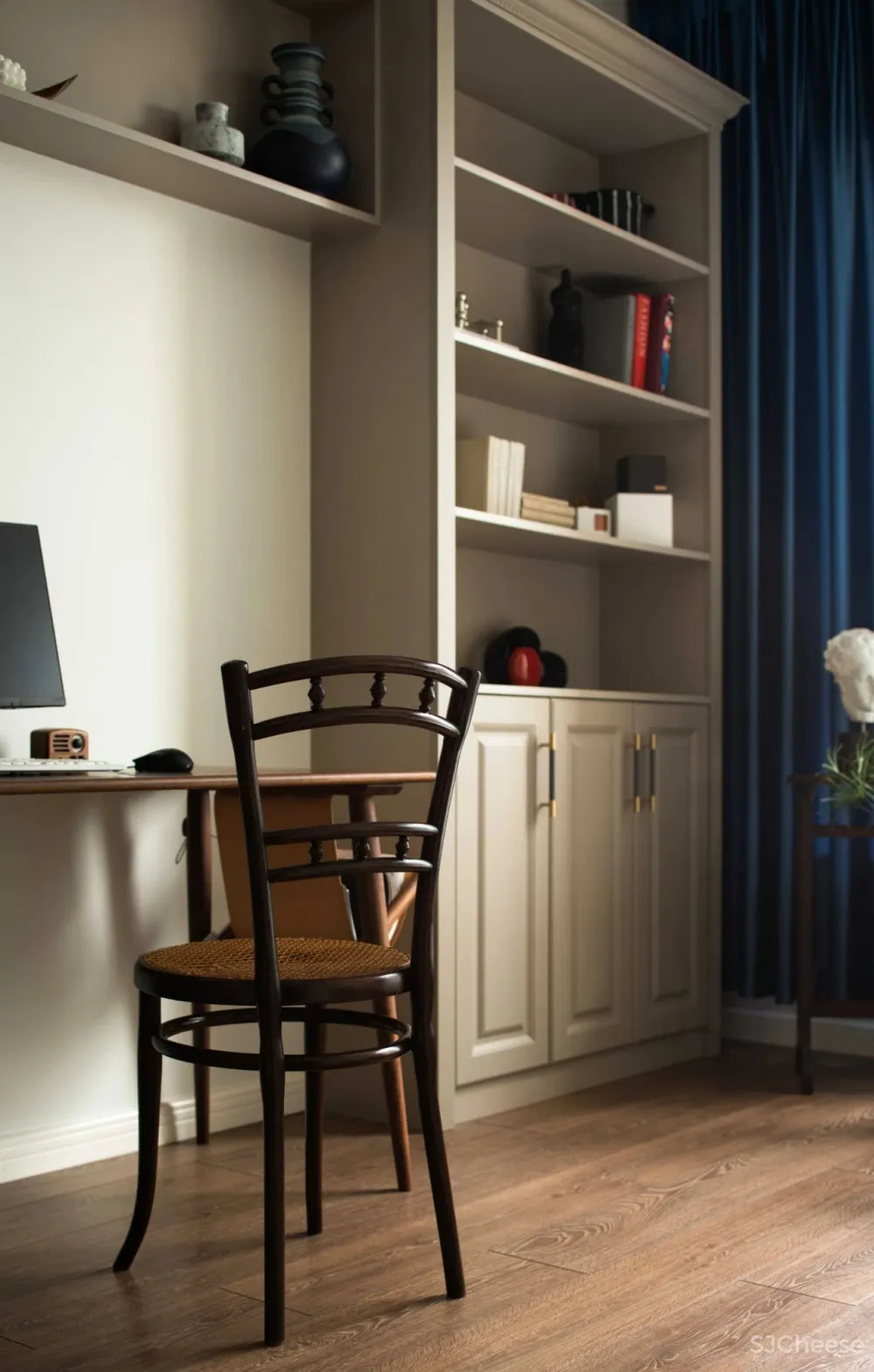 2人居的217㎡复古大宅,其中200㎡给7只猫住?