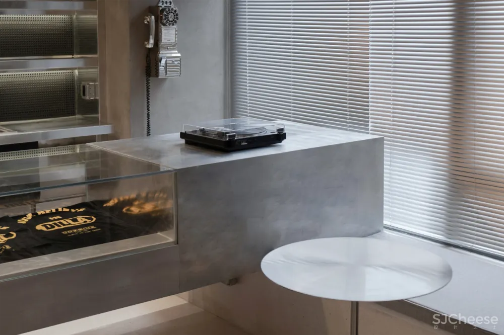 外物 × COZMINE集合店:The world is mine.