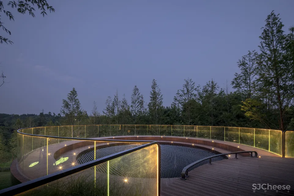 地产界“黑马” 看郑州如何引领中原豪宅新风向!