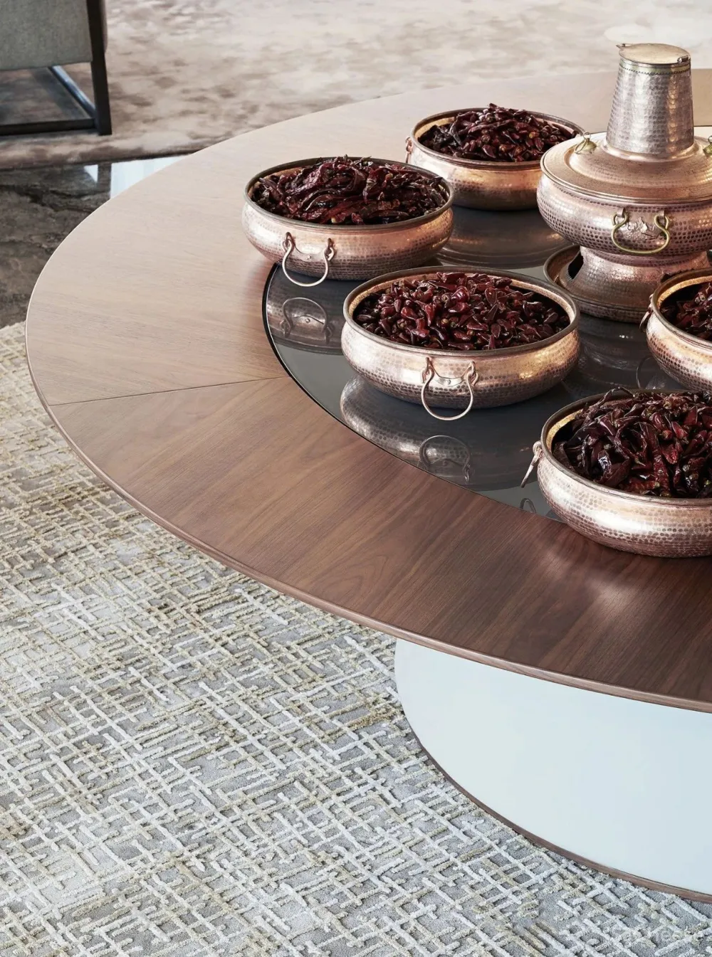 朱周空间设计丨重庆来福士:350米云端豪宅样板间设计!