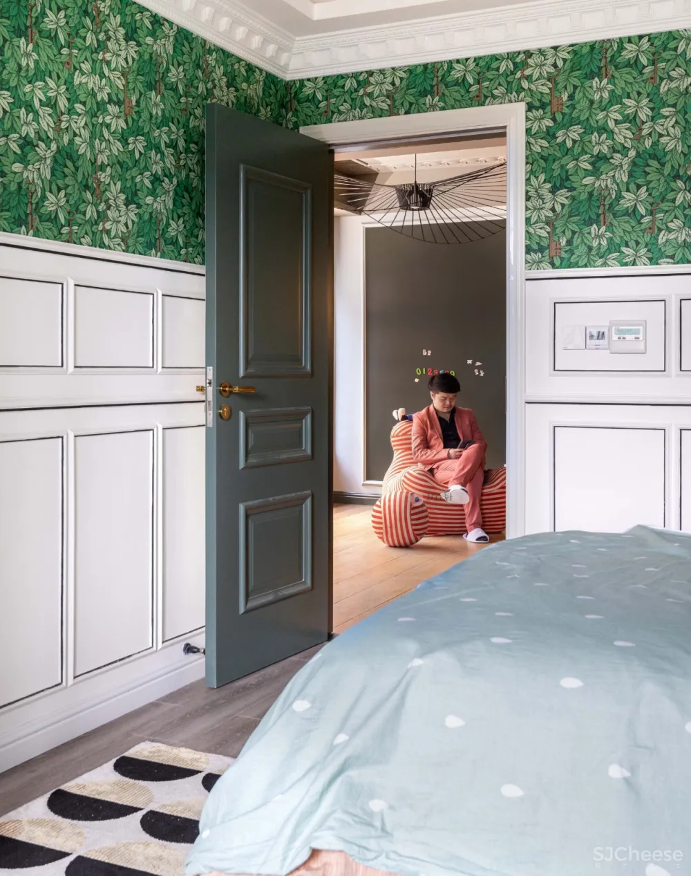 人美家更时髦,这个圣诞,邂逅一场“红配绿”