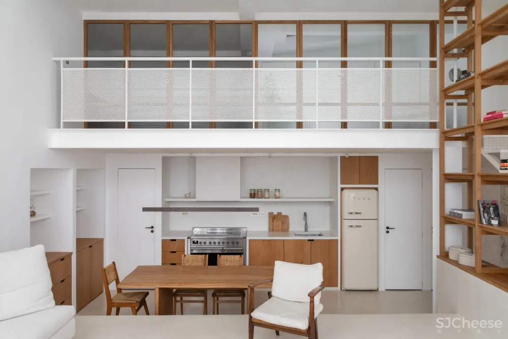 92㎡ 简约 LOFT,玻璃隔断让空间更通透