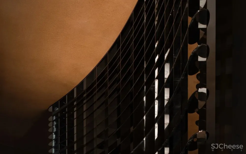 谢培河 隐藏在都市心脏的当代诗意