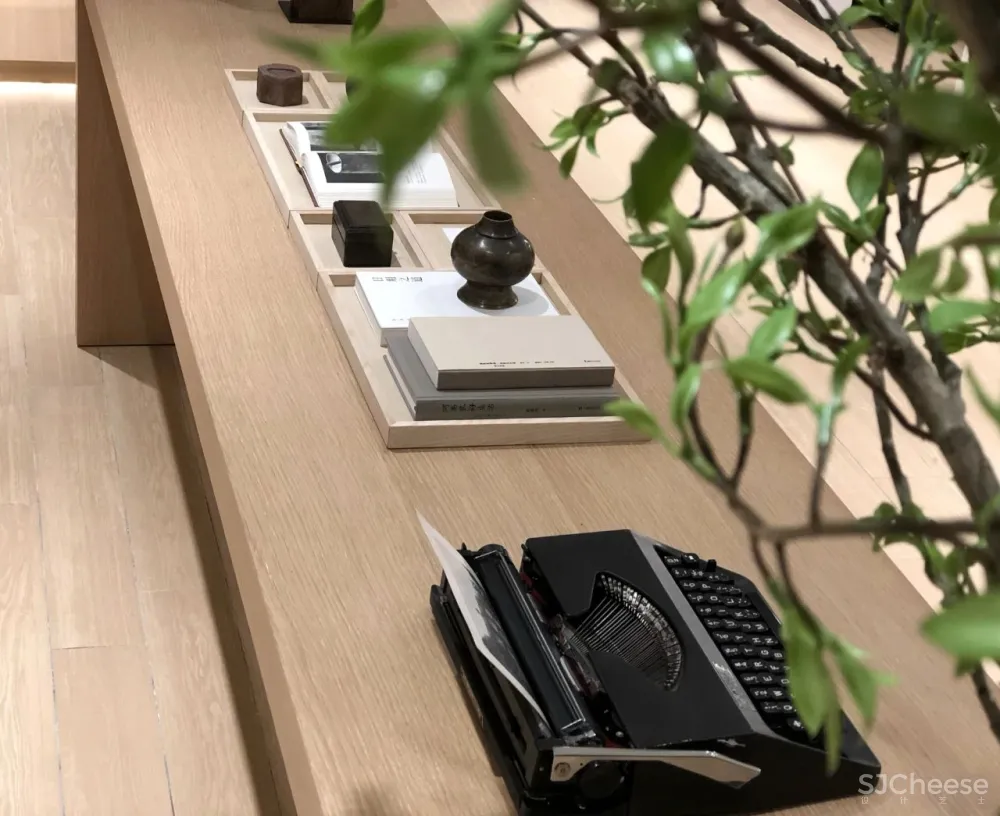 覃思新作 不是吧!这个“海边度假屋”居然是个售楼中心?