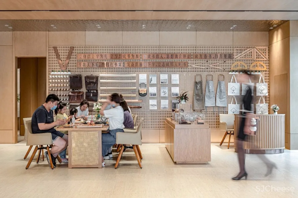 万科进军餐饮界？打造4000㎡山水间的日料新地标！【CLV赛拉维×万科】