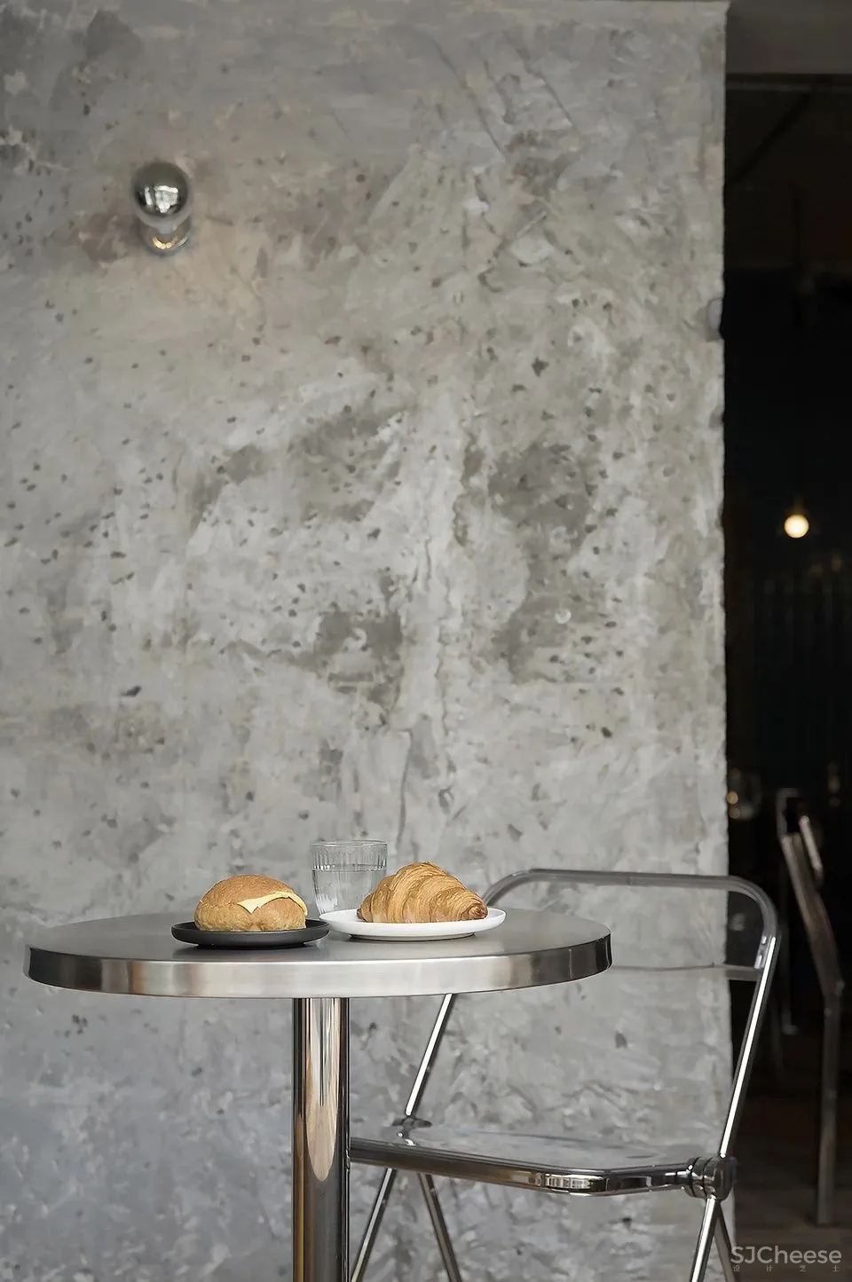 一间开放式的街边店