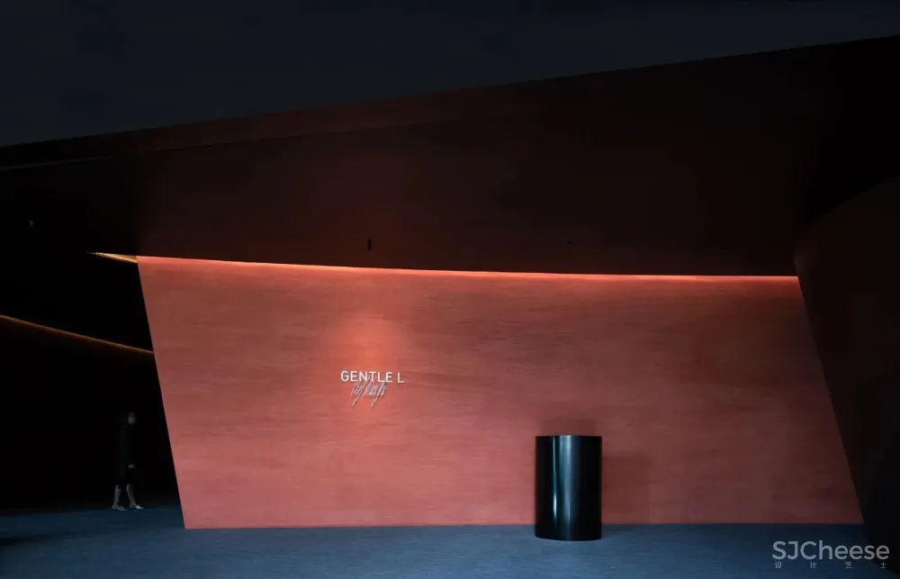 谢培河 隐藏在都市心脏的当代诗意