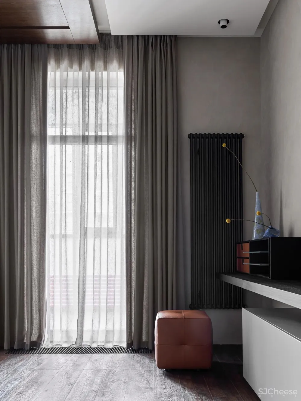 DE-DE新作 95m²简约私宅，大理石与原木的和谐