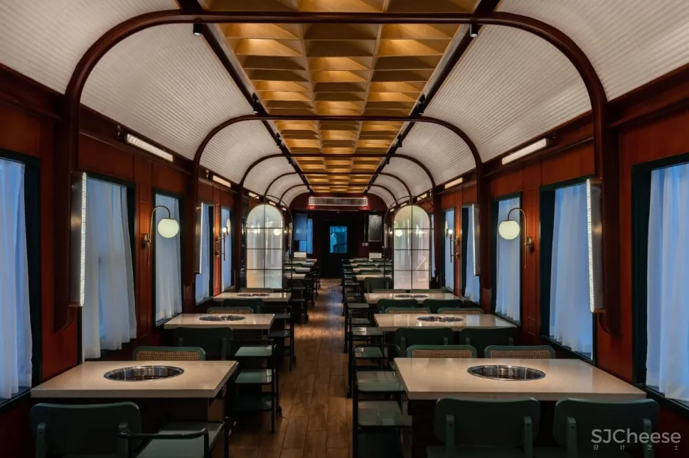 方糖设计 × 香天下·K160火锅：复古列车上的美食之旅