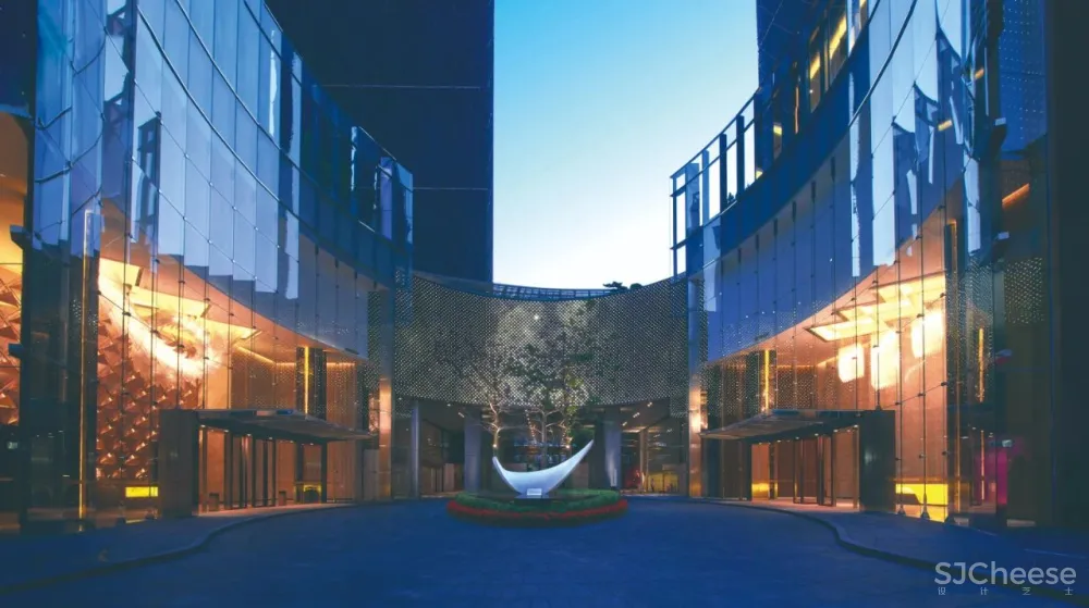 深圳中心 X 城市艺术客厅┃全球多位艺术家联袂呈现