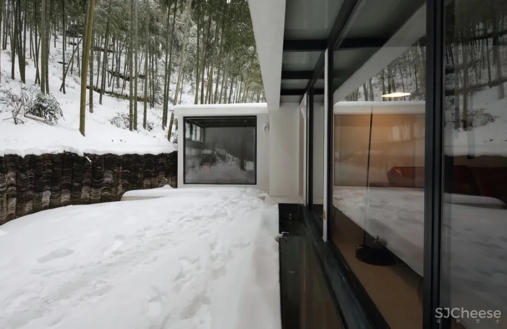 大墨空间 环抱青山,无愧自然