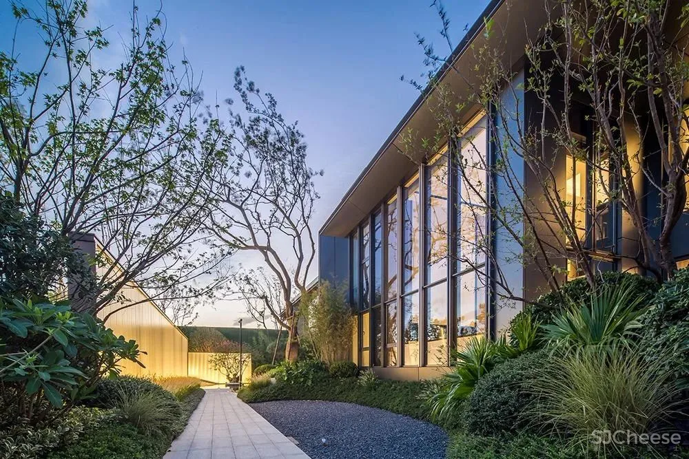 地产界“黑马” 看郑州如何引领中原豪宅新风向!