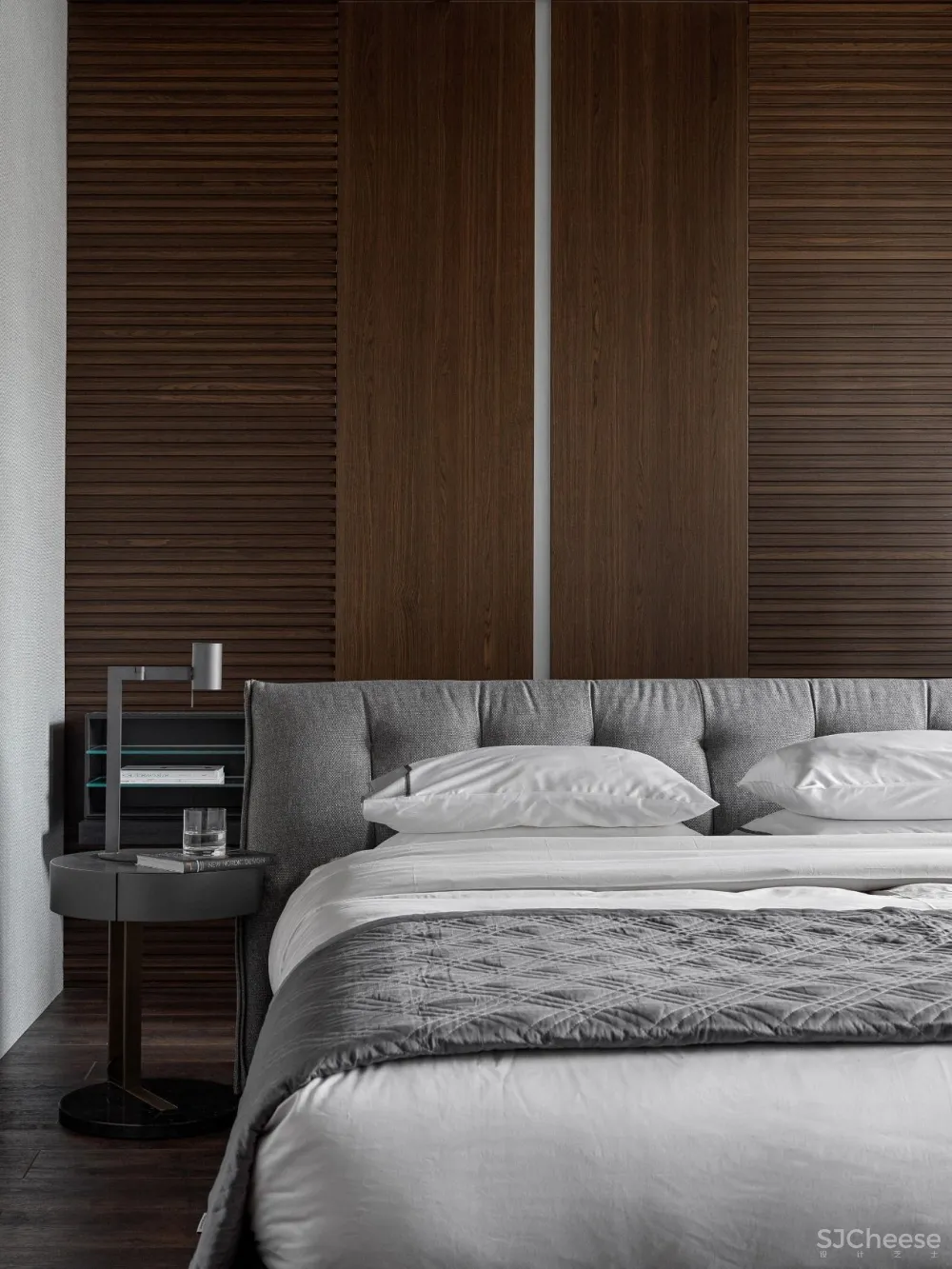 DE-DE新作 95m²简约私宅，大理石与原木的和谐