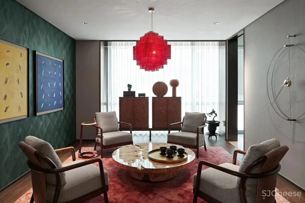 朱周空间设计丨重庆来福士:350米云端豪宅样板间设计!